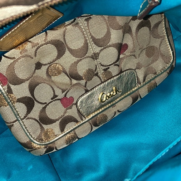 🥰 Coach Set🥰 - Picture 13 of 16